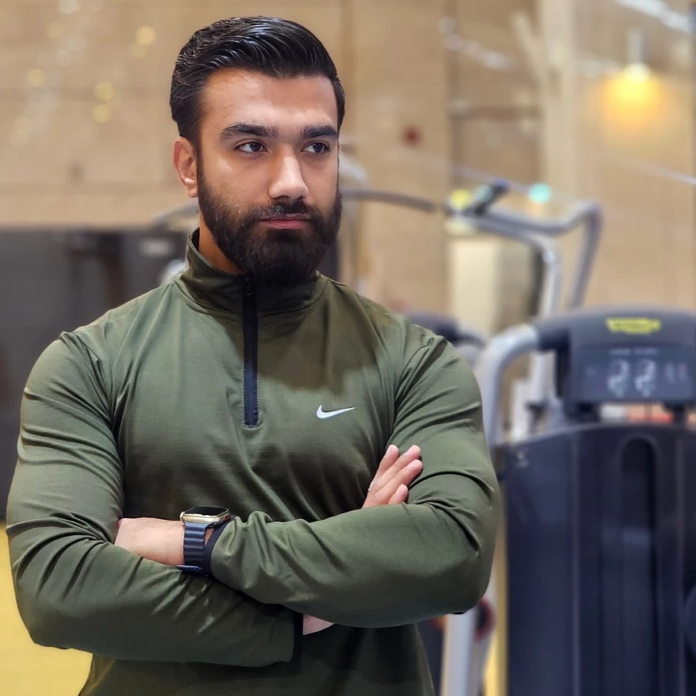 محمدرضا صداقت‌نیا، متخصص آسیب‌شناسی ورزشی و حرکات اصلاحی، عضو سابق تیم ملی دوومیدانی ایران و مدیر کلینیک حرکات اصلاحی آستان قدس رضوی