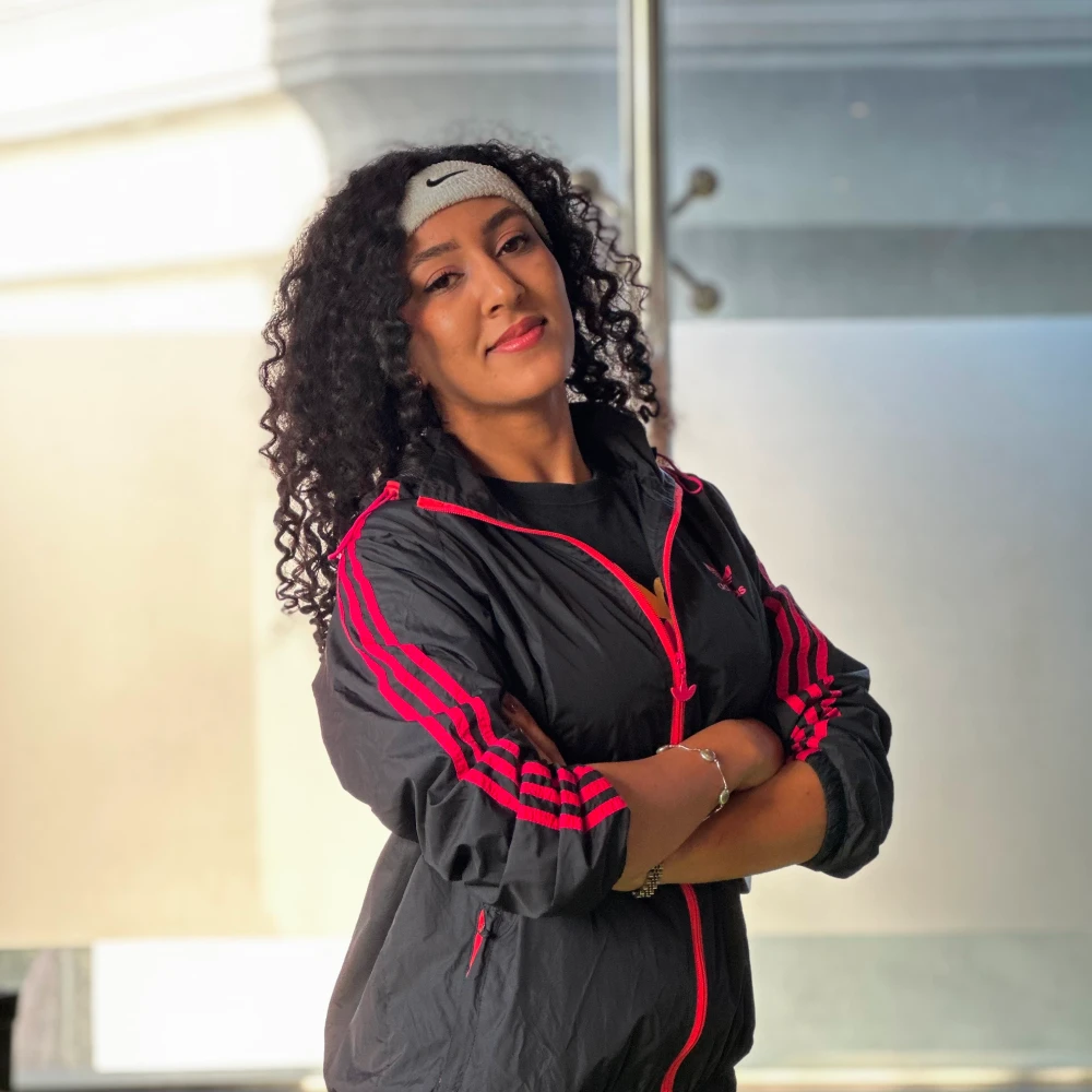 ماهدخت خوزستانی، کارشناس ارشد آسیب‌شناسی ورزشی و مربی تمرینات اصلاحی، فانکشنال فیتنس و EMS Trainer با سابقه همکاری با مجموعه‌های برتر مشهد