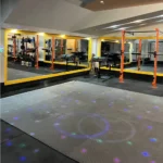 باشگاه کرمی، باشگاه تخصصی بانوان در مشهد با حضور مربی حرفه‌ای در کنار ورزشکار، مجهز به دستگاه‌های بدنسازی، هوازی و کراس‌فیت برای تمام سنین