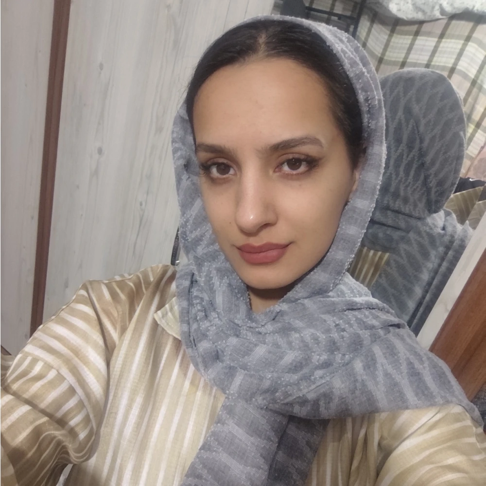 مهسا متین مربی فیتنس تخصصی بانوان و سی ایکس شکم و پهلو