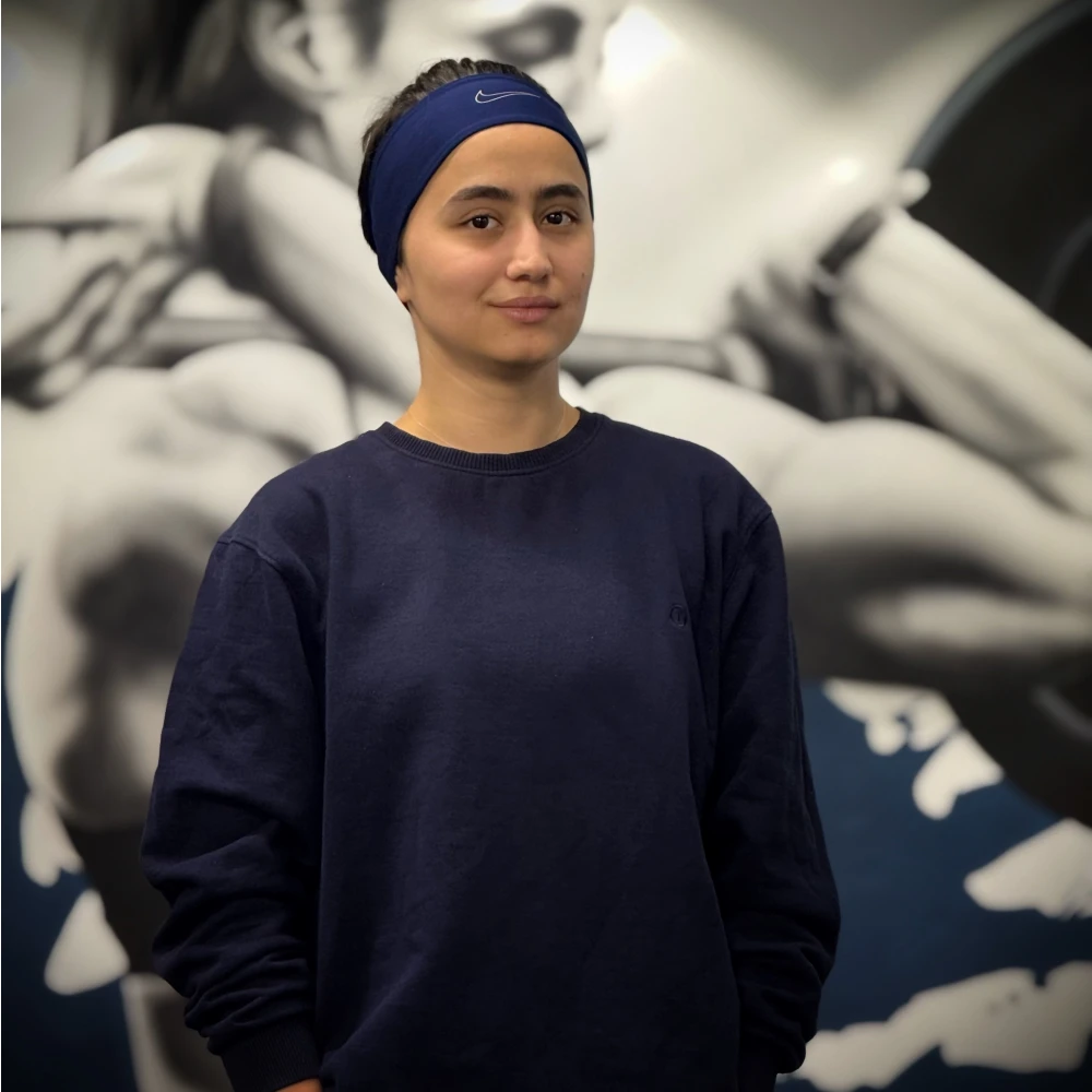 هانیه غلامیان | متخصص حرکات اصلاحی و آسیبشناسی ورزشی